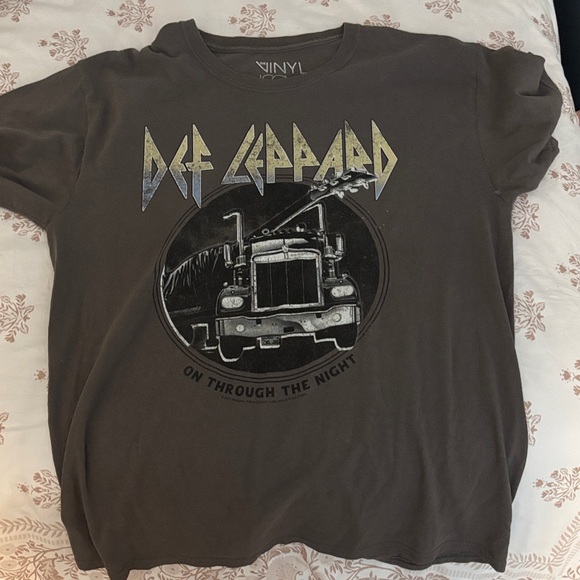 Def Leppard graphic tee - Picture 1 of 4